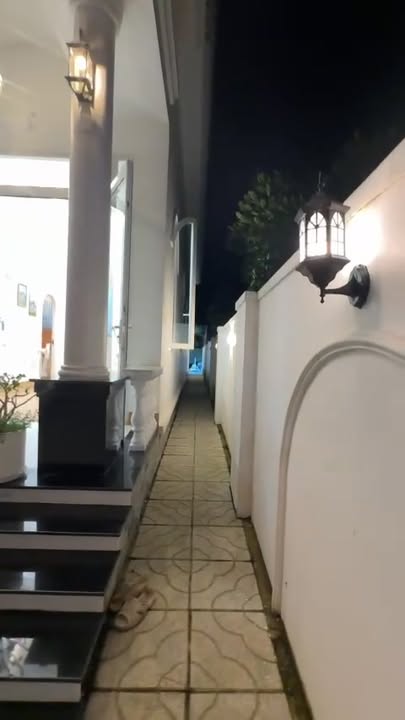 Nhà mái thái Trảng Bàng 120m² giá 2.35 tỷ - Tặng nội thất cao cấp!