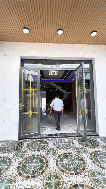 Nhà sân vườn Cần Đước 195m² giá 3.4 tỷ - Full nội thất tặng ngay!