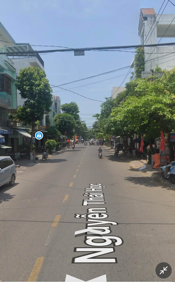 Nhà mặt tiền Nguyễn Thái Học, Quy Nhơn 100m² giá 13 tỷ - Kinh doanh sầm uất!
