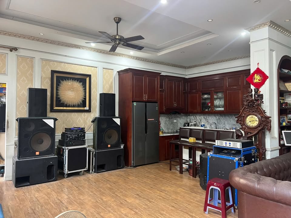 Nhà 3 tầng đường Sơn Đồng – Cát Quế, Hoài Đức 237m² - Sổ đỏ chính chủ, giá hợp lý!