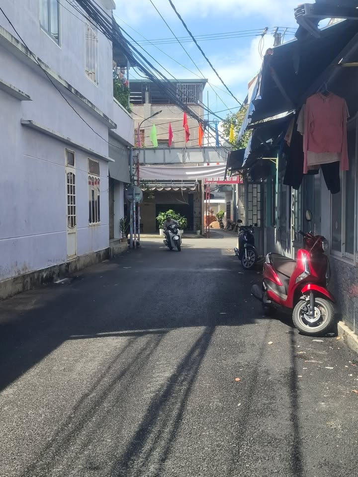 Nhà đẹp Nguyễn Huy Tưởng Liên Chiểu 156m² giá 3.9 tỷ - Ô tô vào tận nhà!