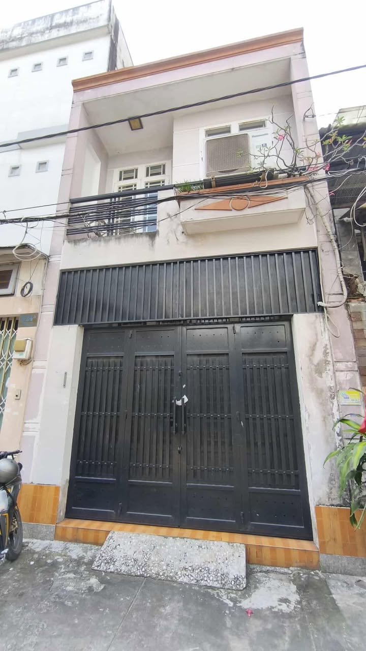 Nhà 2 tầng đường số 4 Bình Hưng Hòa A 57m² giá 5.7 tỷ - Hẻm xe hơi, sổ đỏ chính chủ!