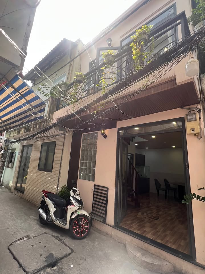 Nhà mới Hẻm 290 Dương Bá Trạc, Quận 8 - 22m² giá 3.26 tỷ - Sổ hồng riêng, thương lượng!