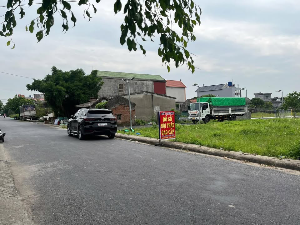 Đất mặt đường Lê Lợi, Kiến Xương 80m² giá 1.4 tỷ - Kinh doanh thuận lợi!