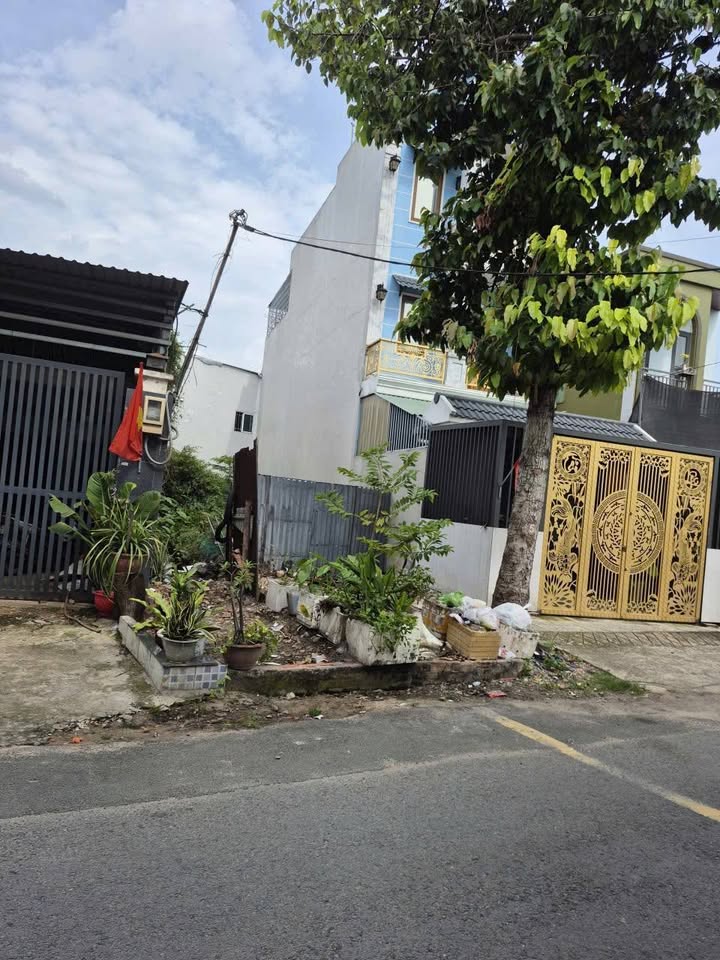 Đất mặt tiền đường Xuân Thới Thượng 100m² giá 4.5 tỷ - Sổ hồng chính chủ!