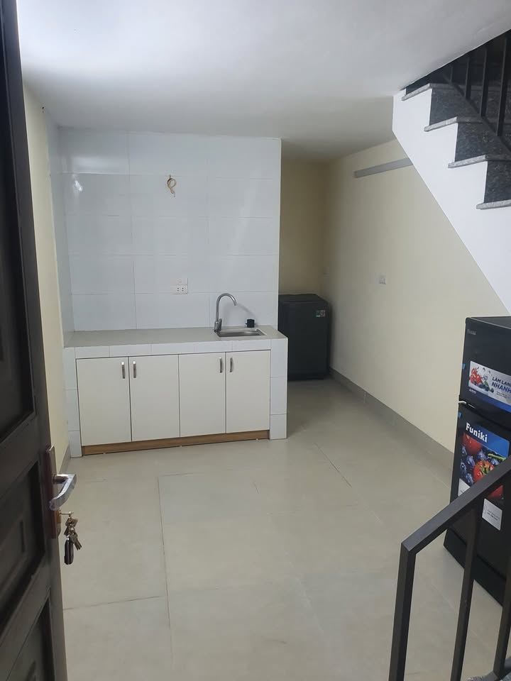 Nhà cấp 4 cho thuê tại Khương Đình, Thanh Xuân 40m² giá 4.2 triệu - Tiện nghi đầy đủ, chính chủ!