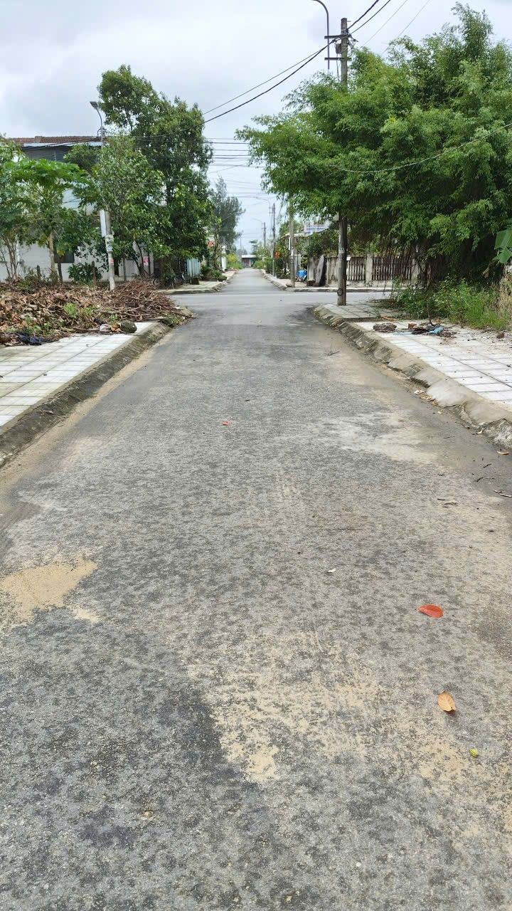 Đất nền Tái định cư Bình Đông, Bình Sơn 200m² giá 1.1 tỷ - Đầu tư lý tưởng!