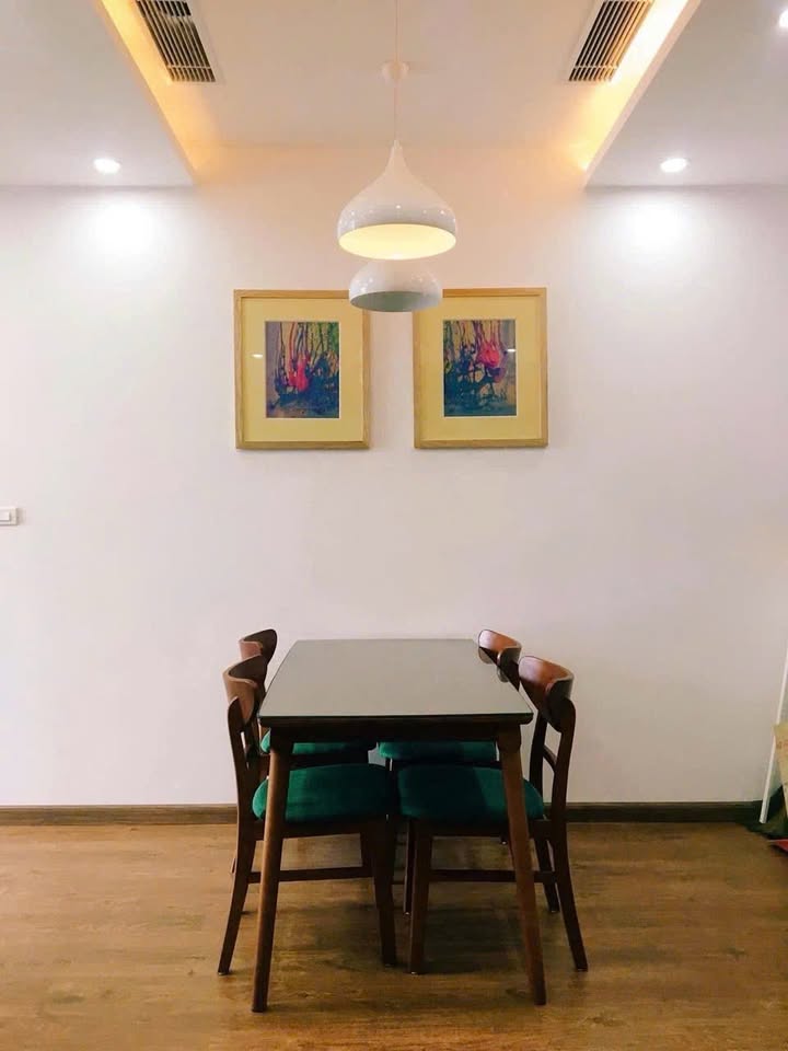 Căn hộ Vinhomes Metropolis 80m² giá 35 triệu - Full nội thất sang trọng!