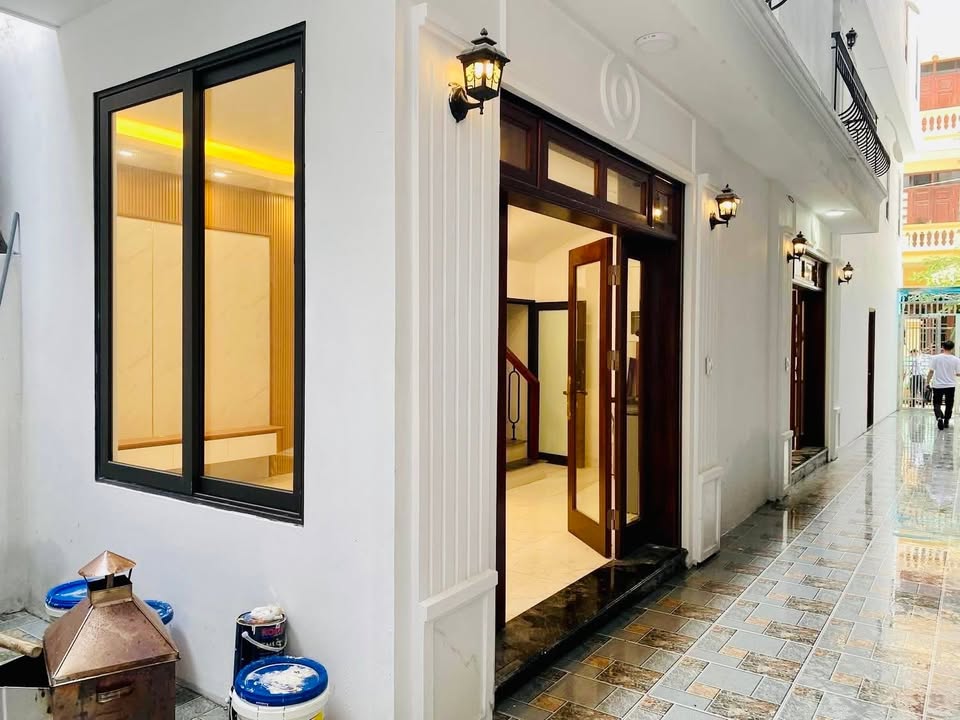 Nhà lô góc Xuân Đỉnh 31m² giá thỏa thuận - Ô tô đỗ cổng, xây mới 5 tầng!