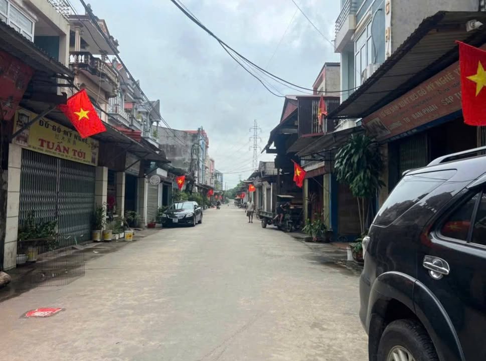 Đất đẹp Hương Mạc 50m² giá 1.95 tỷ - Cần bán gấp, sổ đỏ chính chủ!