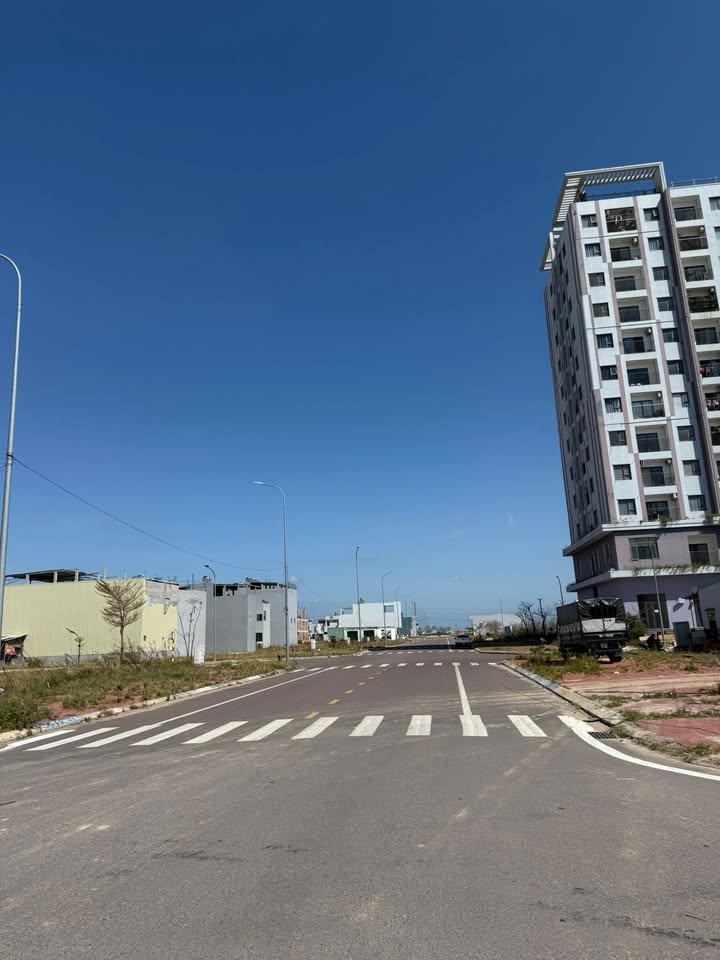 Đất nền Ecohome Nhơn Bình 102m² giá 2.6 tỷ - View bờ kè đẹp!