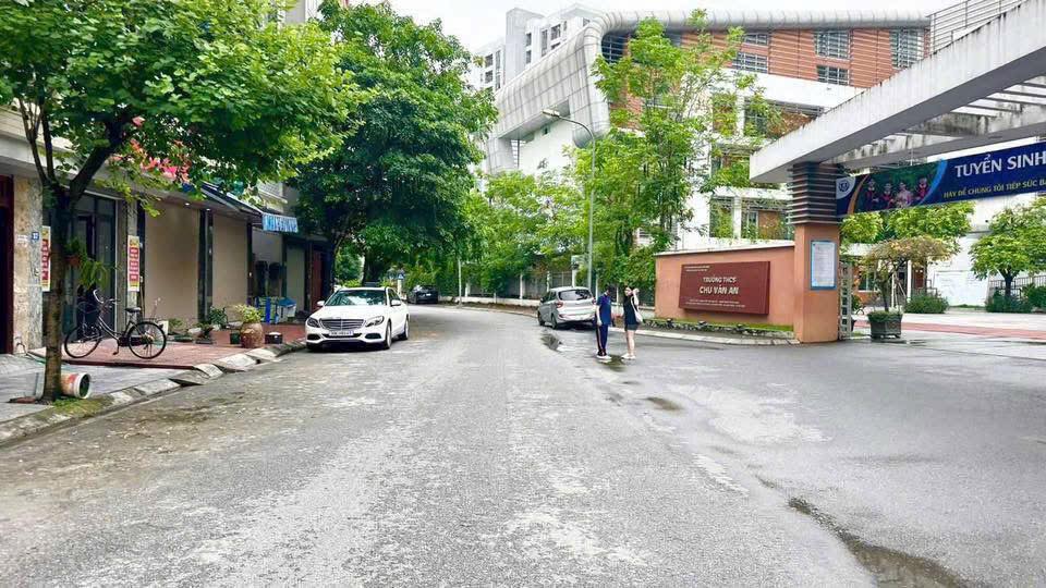 Đất nền Giang Biên 40m² giá thỏa thuận - Đầu tư sinh lời vượt trội!