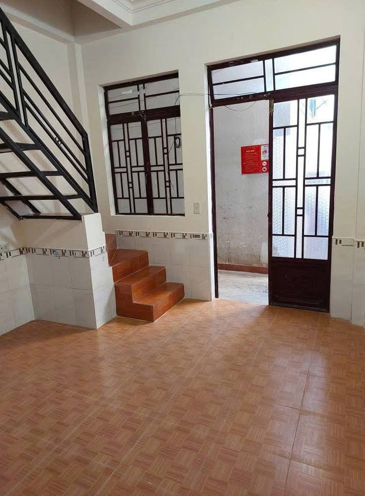 Nhà nguyên căn cho thuê tại Đà Lạt 2PN giá 4 triệu - Vị trí thuận lợi gần ngã 5 ĐH!