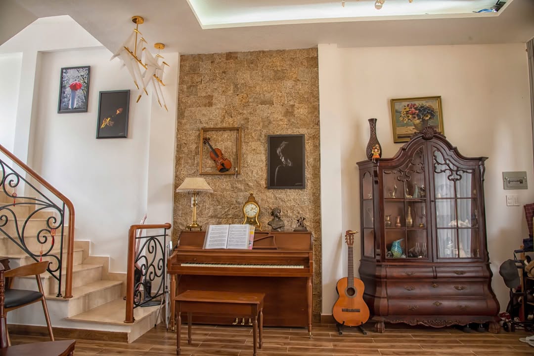 Nhà đẹp sang trọng 1 trệt 2 lầu tại Đà Lạt 82m² giá 8 tỷ - Sẵn sàng vào ở!