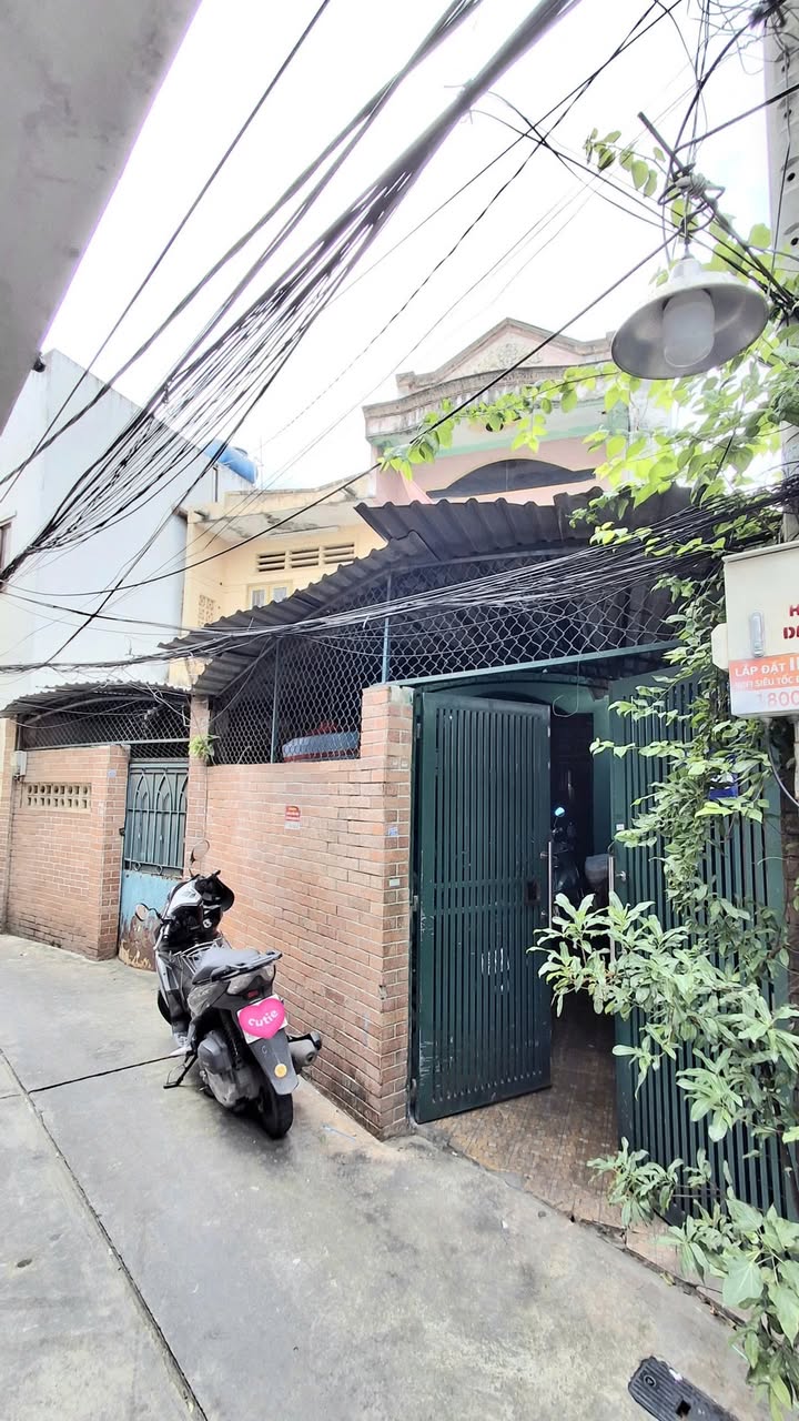 Nhà C4 Quận 1 - Nguyễn Trãi 75m² giá 12 tỷ - Tiềm năng phát triển lớn!