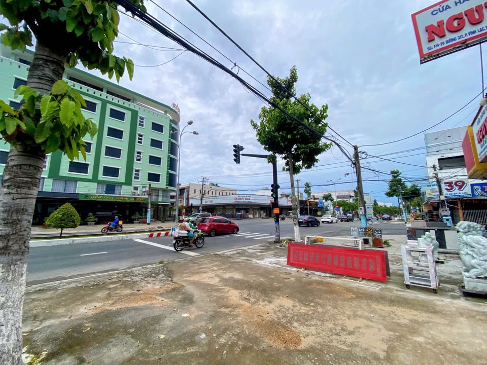 Cho thuê nhà mặt tiền đường 3/2, phường Vĩnh Lạc, Rạch Giá - Giá 12 triệu/tháng