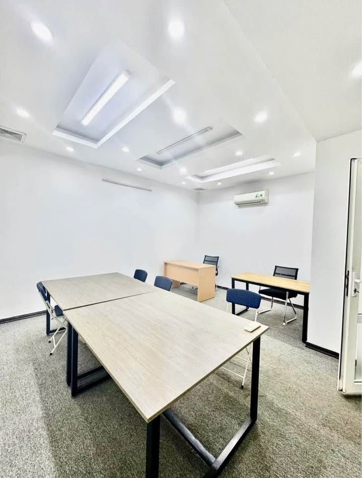Cho thuê văn phòng Nguyễn Hoàng 30m² chỉ 4,5 triệu - Đầy đủ tiện ích!
