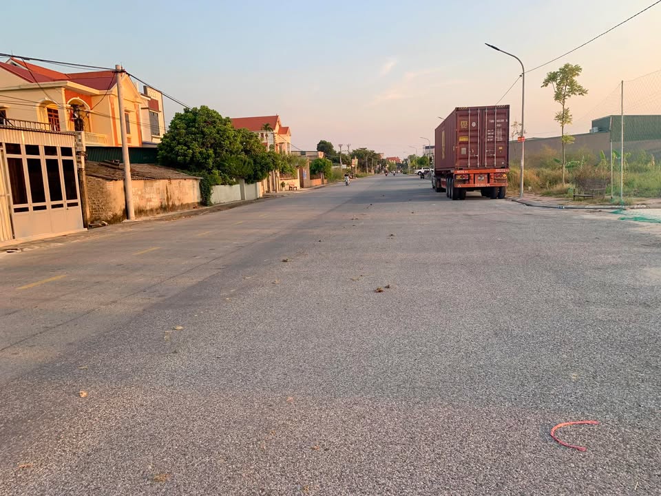 Đất nền tại xã Hồng Lạc, Thanh Hà 90m² - Vị trí kinh doanh lý tưởng!