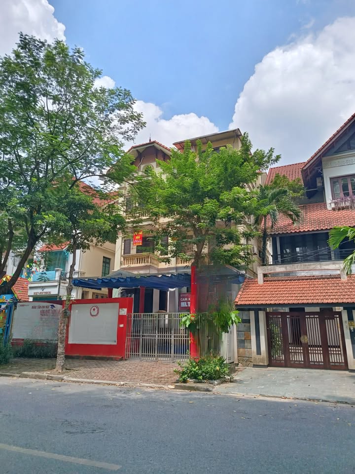 Biệt thự BT1 Hoàng Liệt 285m² giá 60 triệu - Không gian tuyệt vời cho kinh doanh!