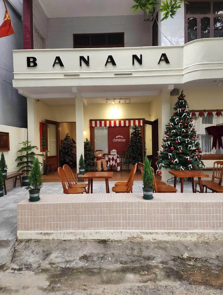 Bán gấp FrontHouse 132.3m² tại đường Bùi Thị Xuân, Đồng Hới - Kinh doanh thuận lợi