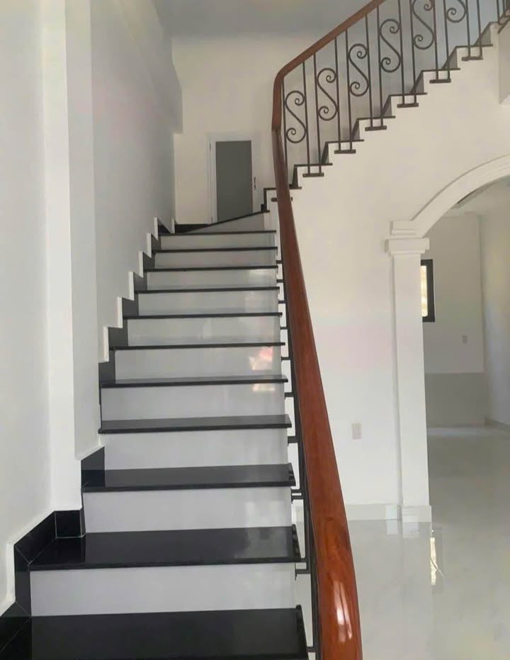 Nhà phố Đà Lạt 72m² giá 7.8 tỷ - Phù hợp định cư lâu dài!