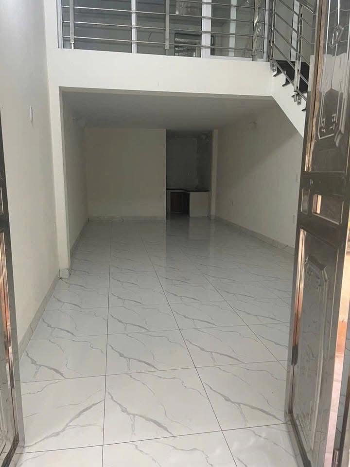 Nhà cấp 4 có gác xép Tả Thanh Oai 44m² giá 1.3 tỷ - An cư ổn định ngay!