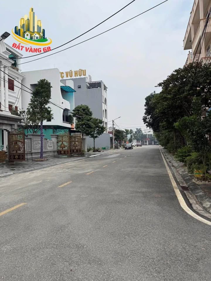 Đất tặng nhà C4 tại phố Lê Lợi, phường Nam Thành, 100m² - Vị trí đắc địa gần phòng khám An Sinh