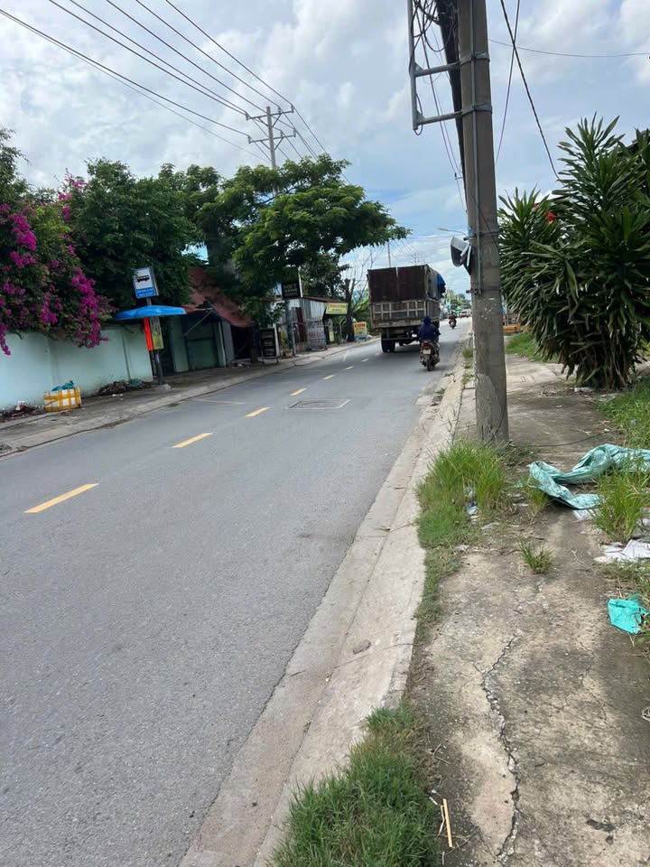 Đất mặt tiền Dương Công Khi Hóc Môn 1000m² giá 11 tỷ - Cơ hội đầu tư tuyệt vời!