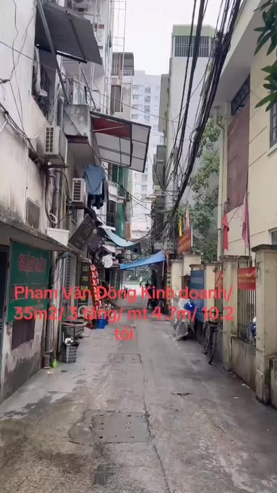 Nhà mặt phố Phạm Văn Đồng, Cầu Giấy 35m² giá 10.2 tỷ - Đầu tư sinh lời ngay!