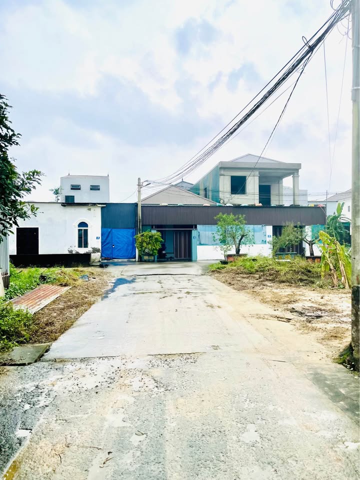 Đất nền đường Quyết Tiến, Vinh Hưng 95m² giá 2 tỷ - Nở hậu đẹp, hướng Tây Bắc!