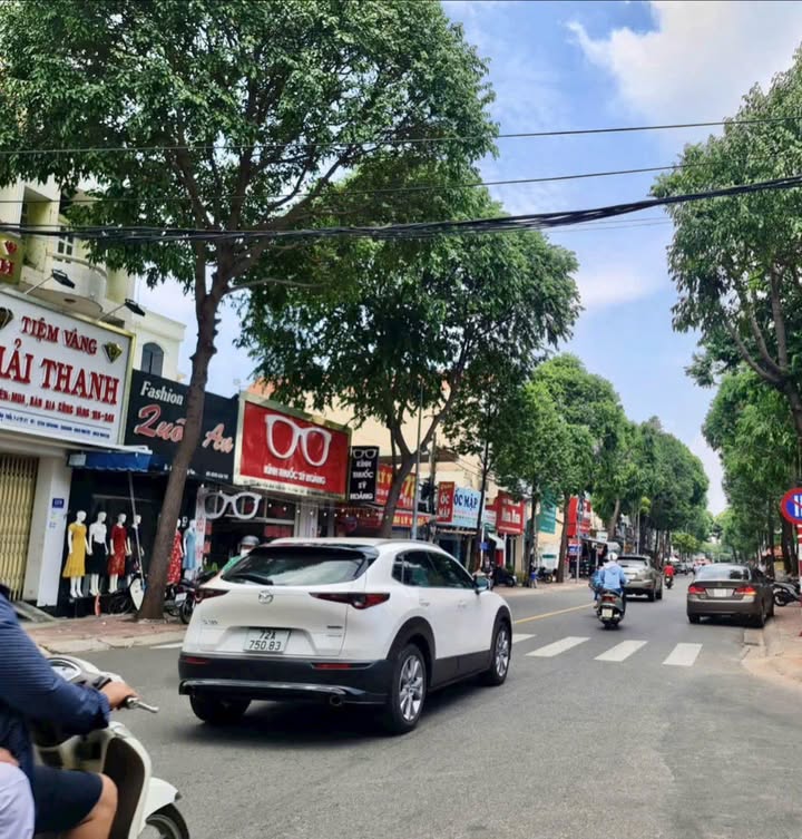 Nhà góc 2 mặt tiền đường Nguyễn Hữu Cảnh, Vũng Tàu 121m² giá 13.7 tỷ - Đầu tư lý tưởng!