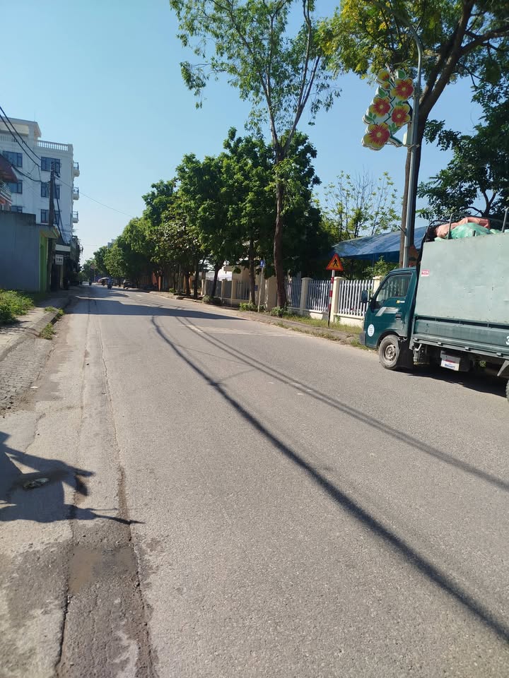 Đất nền Uy Nỗ - Đông Anh 52m² giá 4 tỷ - Ô tô vào đất thuận tiện!