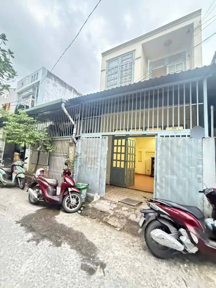 Nhà Hẻm 5m đường Lâm Thị Hố, Hiệp Thành, Quận 12 - Giá chỉ 3.85 tỷ, sẵn sàng vào ở!