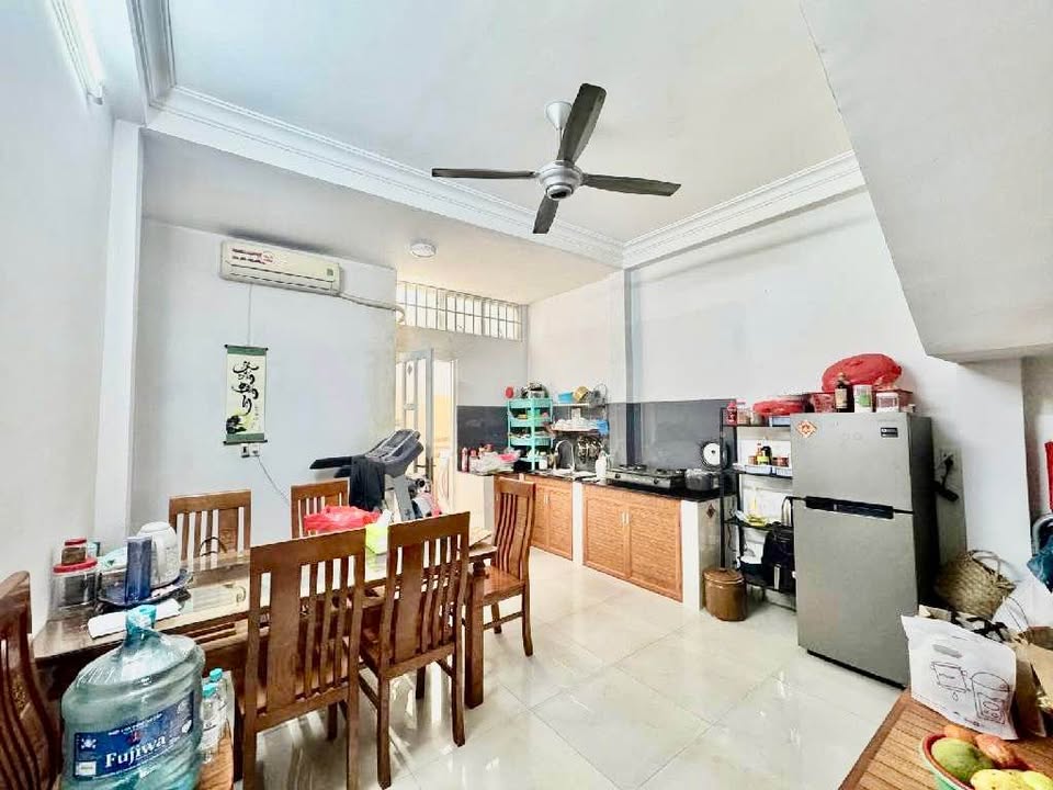 Nhà phố Hiệp Bình Chánh 60m² giá 5.2 tỷ - Chính chủ bán gấp!