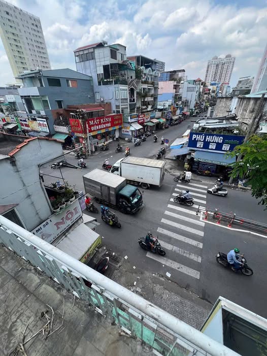 Bán gấp FrontHouse 2 Mặt Tiền Trần Hưng Đạo, Quận 5 - Giá chỉ 26.8 tỷ, thương lượng mạnh!