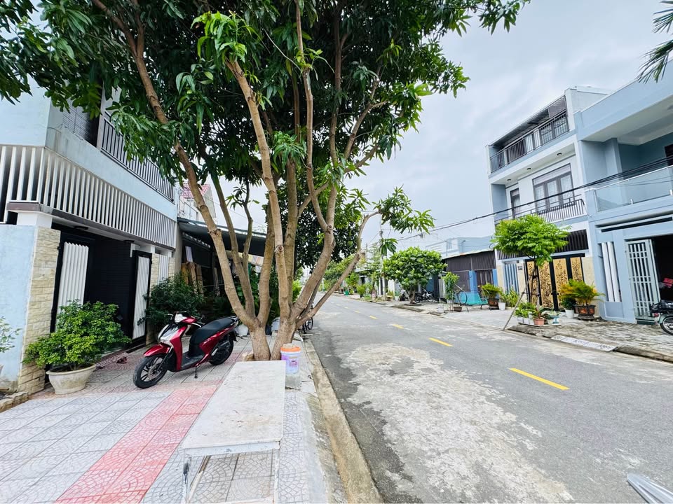 Bán đất Ngũ Hành Sơn Đà Nẵng 100m² giá 4.45 tỷ - Vị trí đẹp, tiềm năng cao!