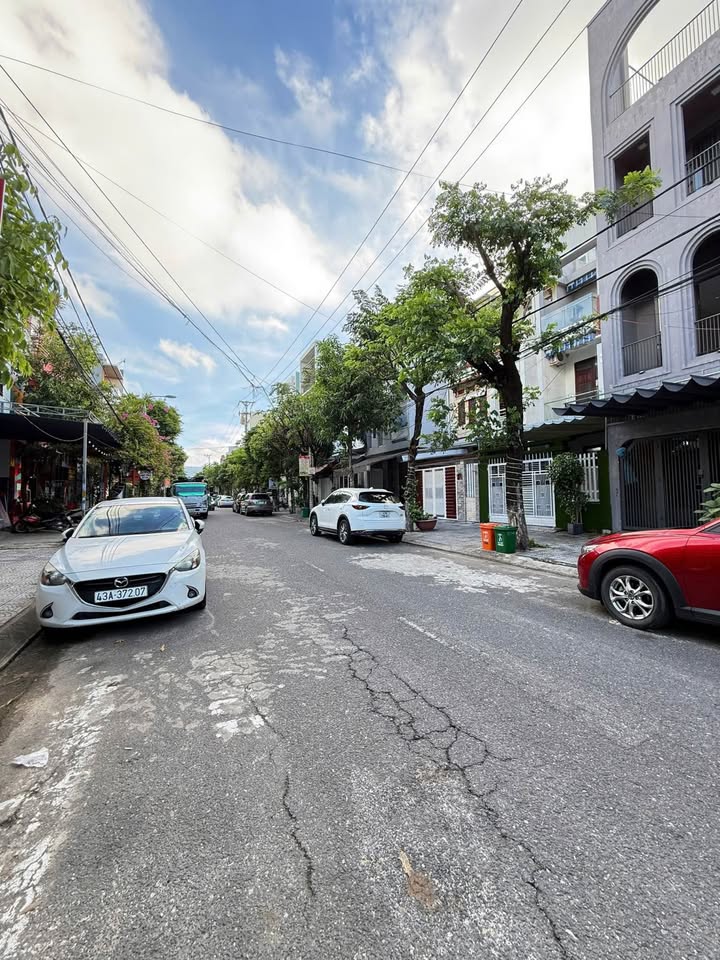 Đất mặt tiền Hoàng Đức Lương, Sơn Trà, 100m² giá 12 tỷ - Vị trí đắc địa cho đầu tư!