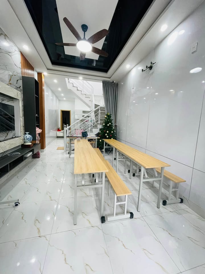 Nhà 2 tầng Tôn Đản Cẩm Lệ 58m² giá 3.99 tỷ - Nội thất đầy đủ, sẵn sàng ở ngay!