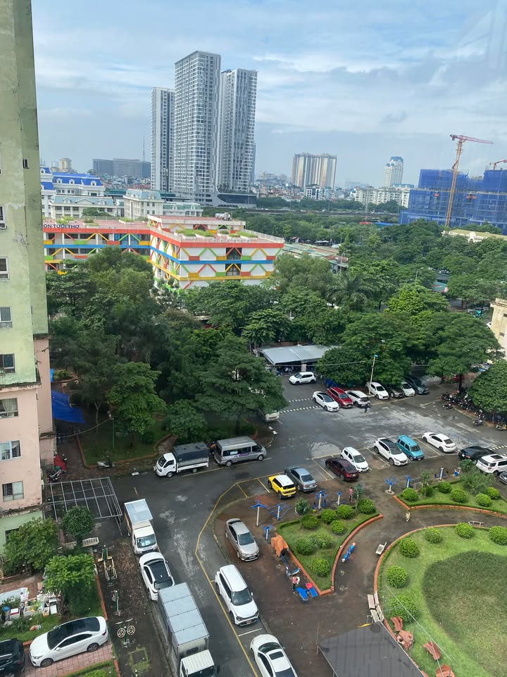 Căn hộ B10 Nam Trung Yên Cầu Giấy 47.7m² - Nhà đẹp, sổ đỏ chính chủ!