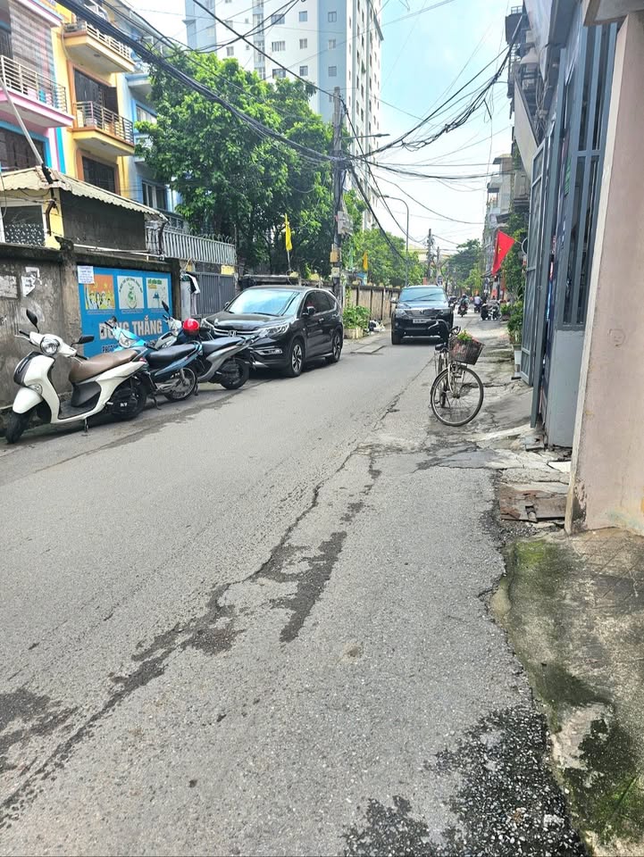 Nhà lô góc 296 Lĩnh Nam 35m² giá 7.2 tỷ - Vượng khí tràn ngập!