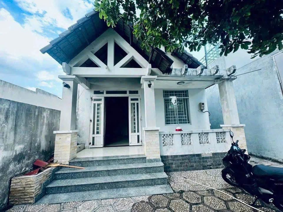 Nhà mái thái Trảng Dài 224.1m² giá 2.2 tỷ - Bán gấp, sổ riêng chính chủ!