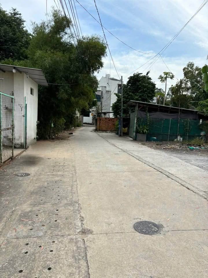 Đất Phú Thọ Thủ Dầu Một 115m² giá 2 tỷ - Sổ đỏ chính chủ, thổ cư 100%!