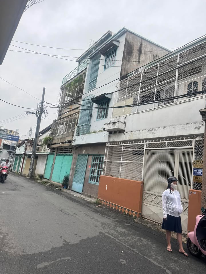 Nhà hẻm 1/ đường Song Hành, Quận 12 - Diện tích 93.6m², giá chỉ 4 tỷ - Cơ hội vàng cho nhà đầu tư!