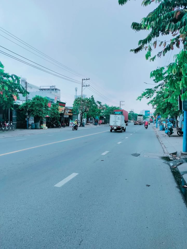 Dãy trọ HXH Tân Đông Hiệp, Dĩ An 157.2m² giá chỉ 5.2 tỷ - Đầu tư sinh lời ngay!