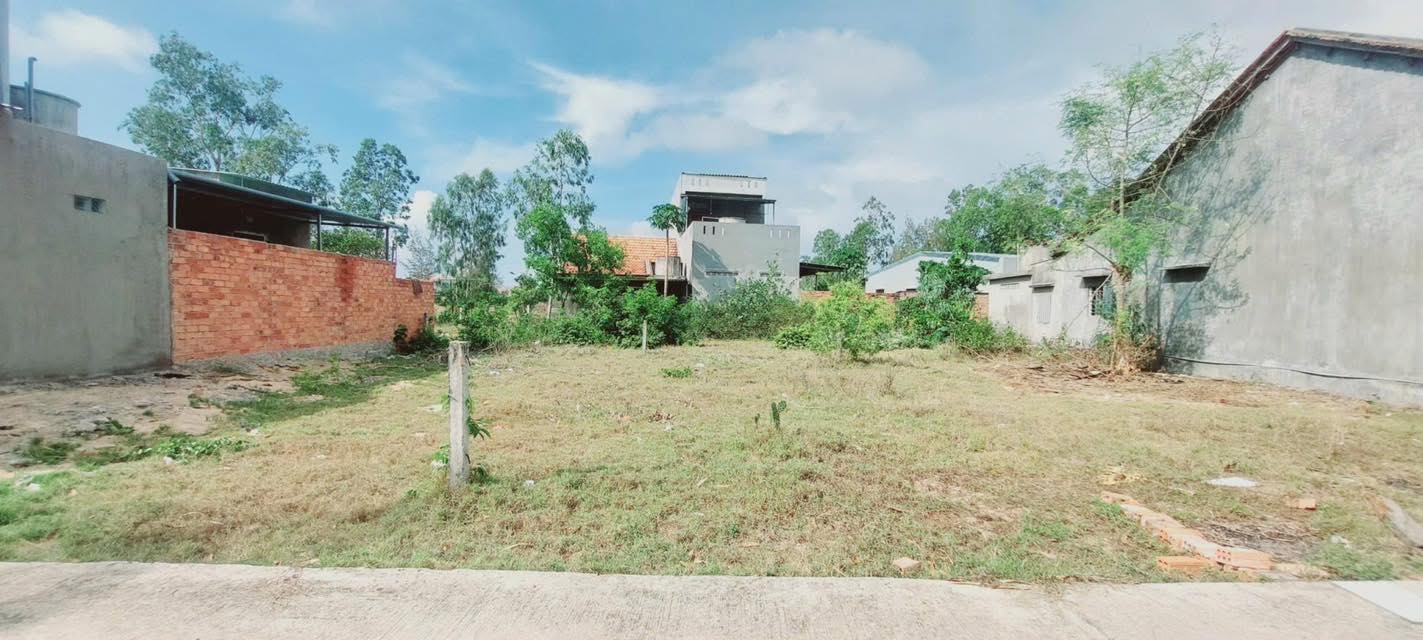 Nhà bán Hòa Hiệp Trung, Đông Hòa, 132m² - Giá chỉ 780 triệu, vị trí đắc địa!