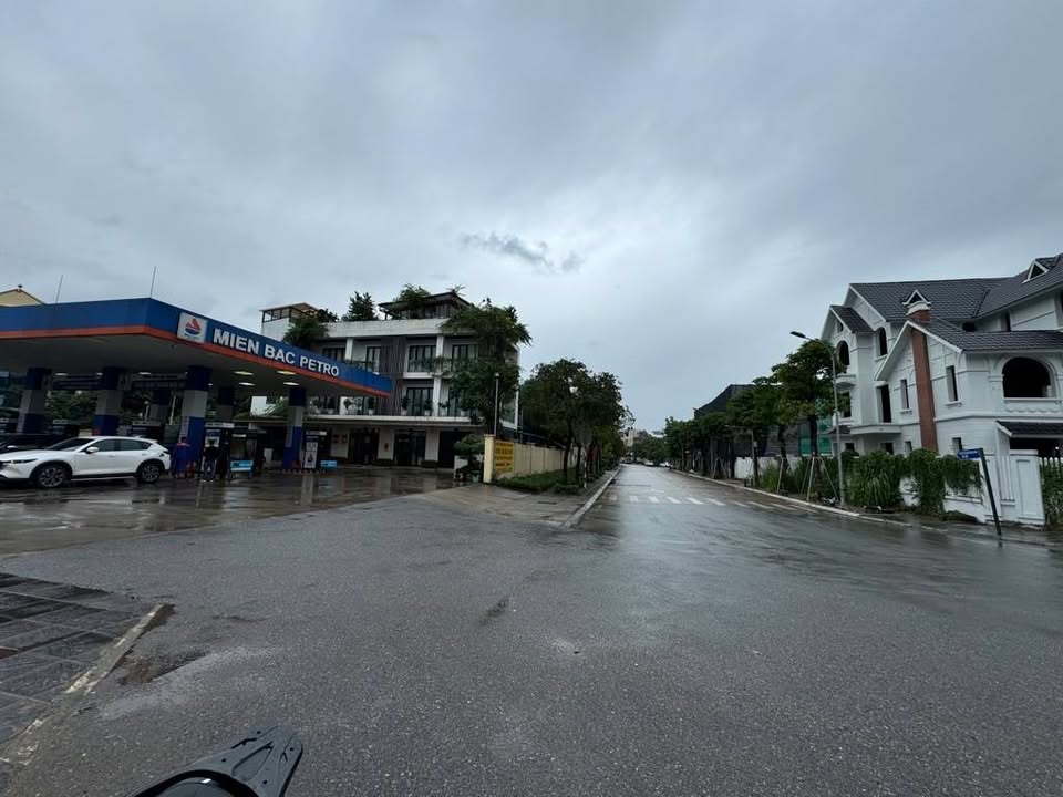 Lô đất 31m² Dương Nội giá 3.9 tỷ - Sổ đỏ chính chủ, ô tô vào tận nơi!