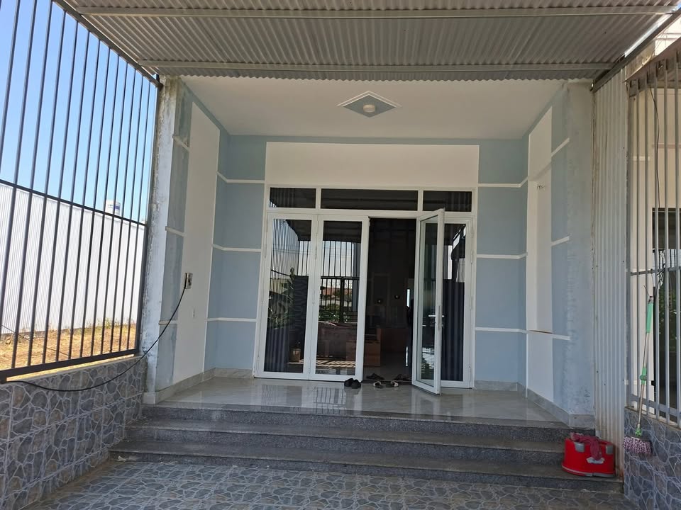 Nhà riêng hẻm Nguyễn Văn Cừ Bảo Lộc 155m² giá 1.8 tỷ - Pháp lý đầy đủ!