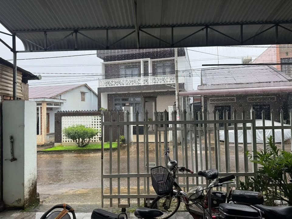 Nhà mặt tiền Tăng Bạt Hổ, Bảo Lộc 210m² giá 3.9 tỷ - Vị trí đắc địa, pháp lý rõ ràng