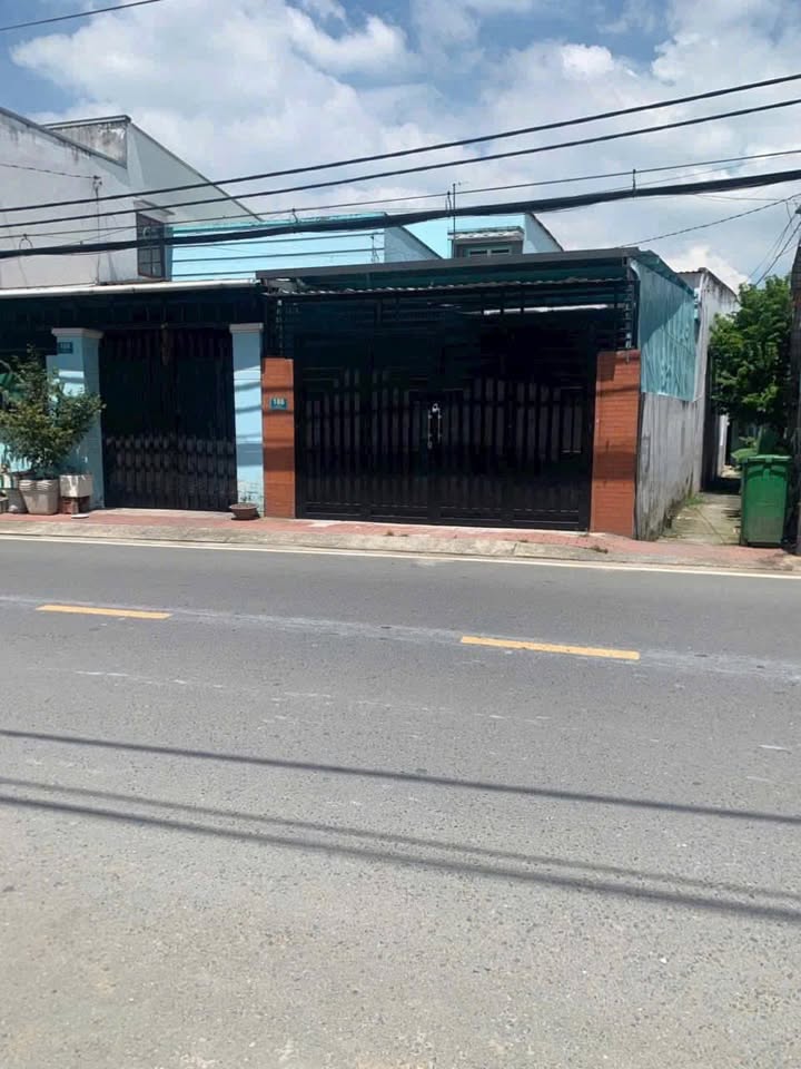 Bán nhà mặt tiền Dương Đình Cúc, Tân Nhựt, 100m² - Nhà mới, công chứng ngay!