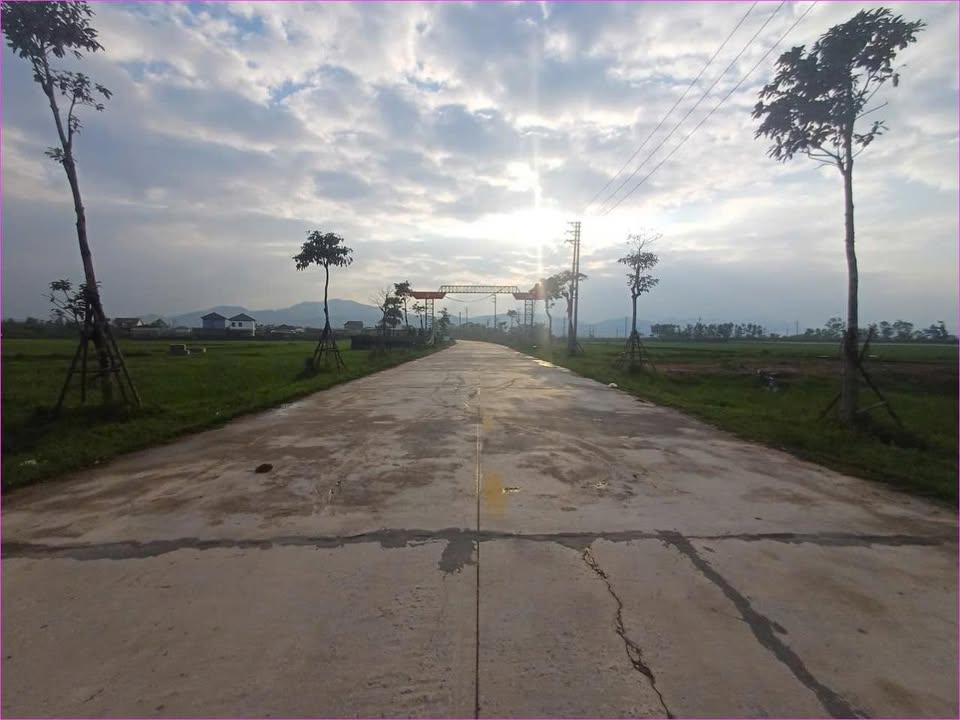 Đất mặt đường Nguyễn Xí Thạch Xuân 125m² giá thỏa thuận - Vị trí đắc địa gần cao tốc!